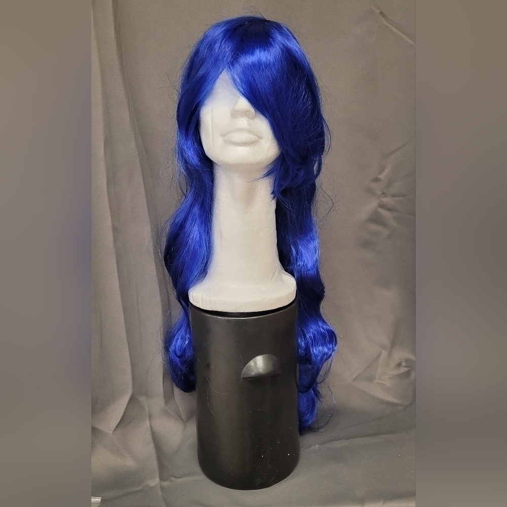 DARK blue long wavy wig.  32 inches.  Has side bangs.  Stylish Synthetic hair